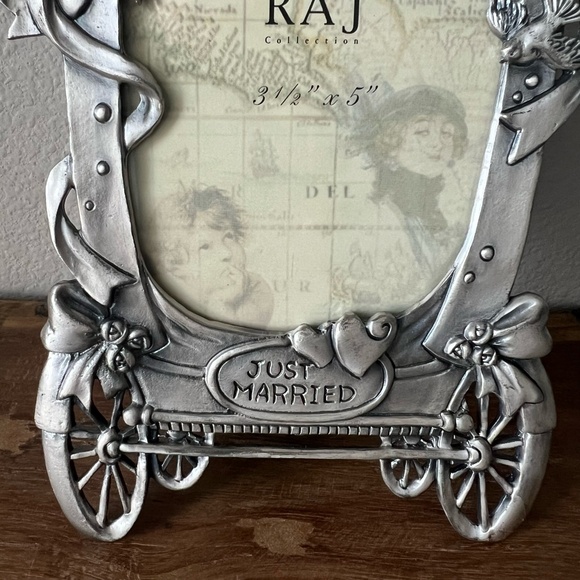 NWOT Just Married Picture Frame - Picture 2 of 5